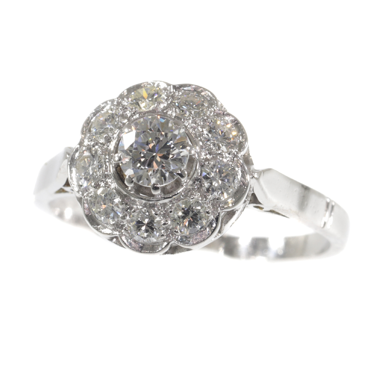 Vintage engagement ring 1950's platinum and brilliant cut diamonds